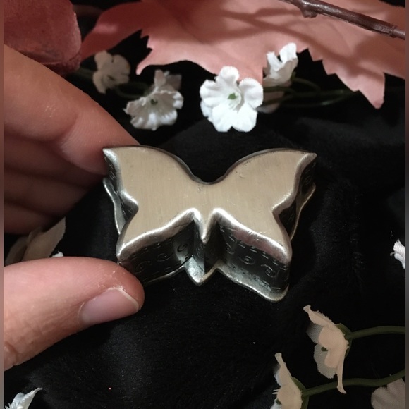 Unique Pewter And Enamel Butterfly Trinket Box With Gem Detail - Picture 4 of 5